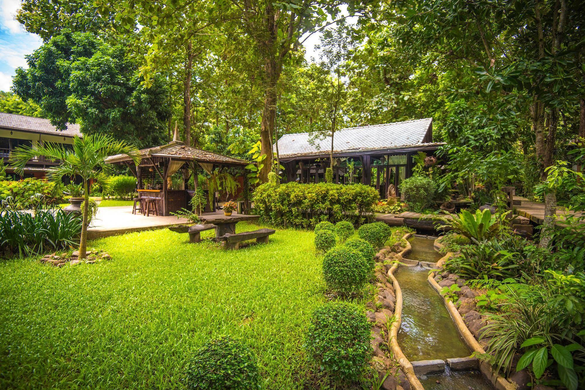 E-Outfitting Doikham Resort Чиангмай Экстерьер фото